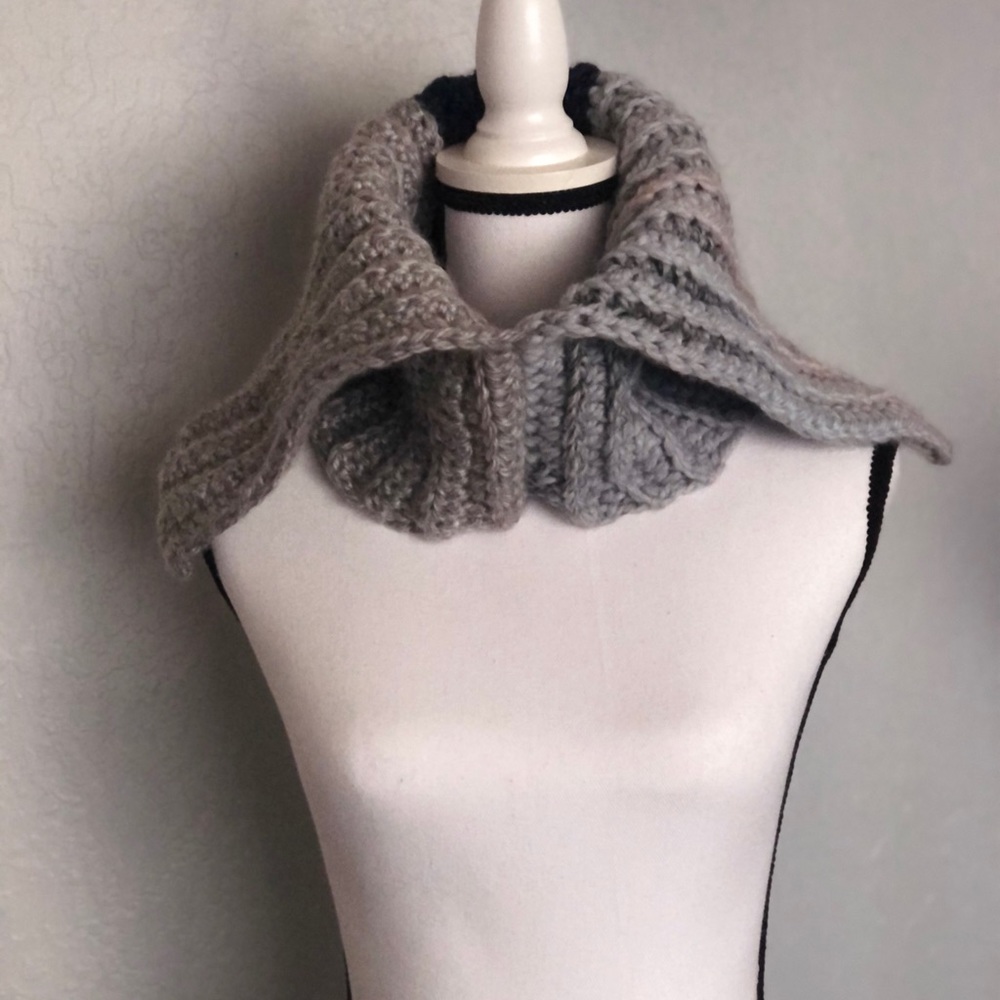 SPLIT COWL NECK WARMER - Picture 2 of 5